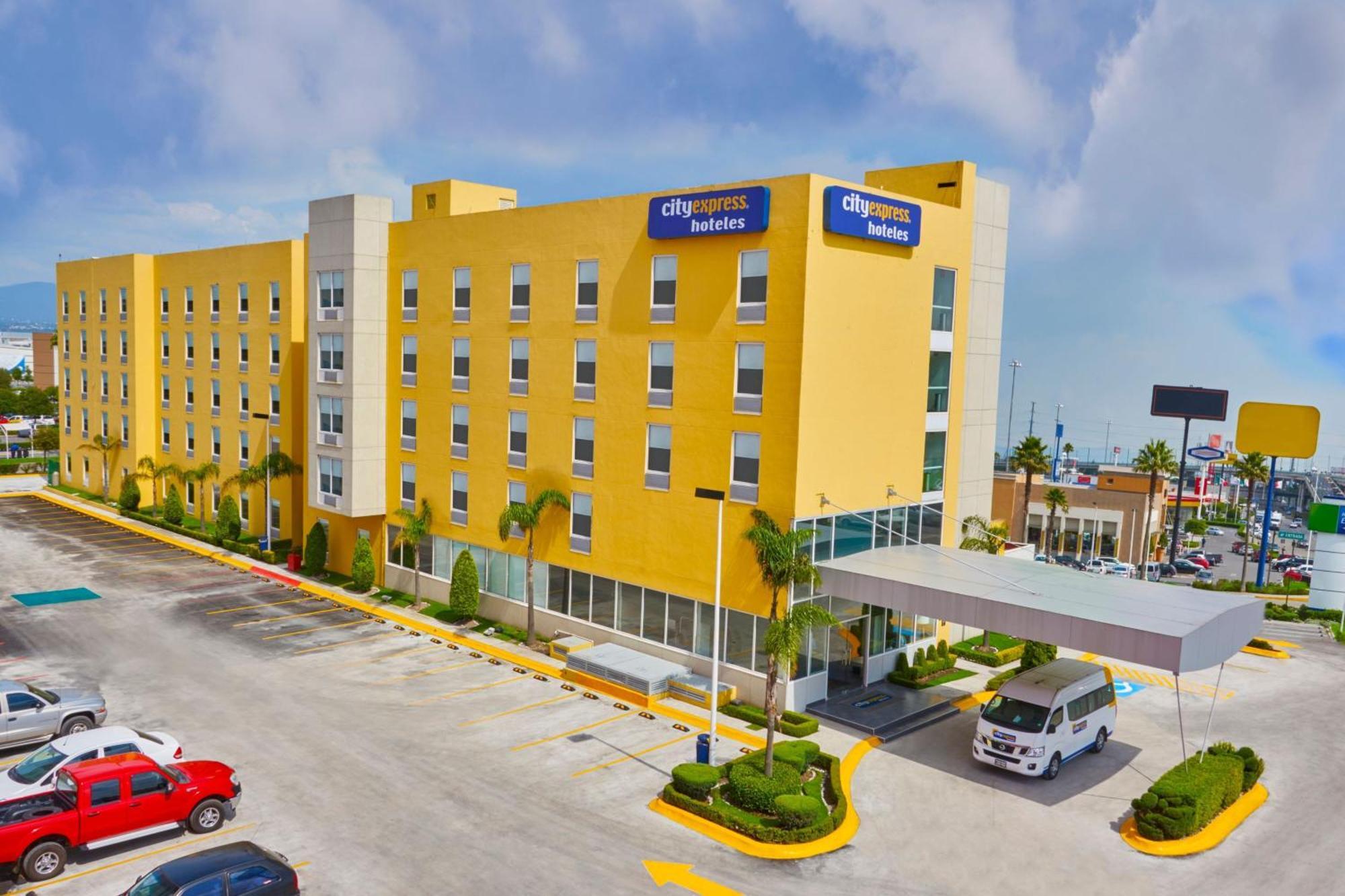 City Express By Marriott Toluca Exteriér fotografie